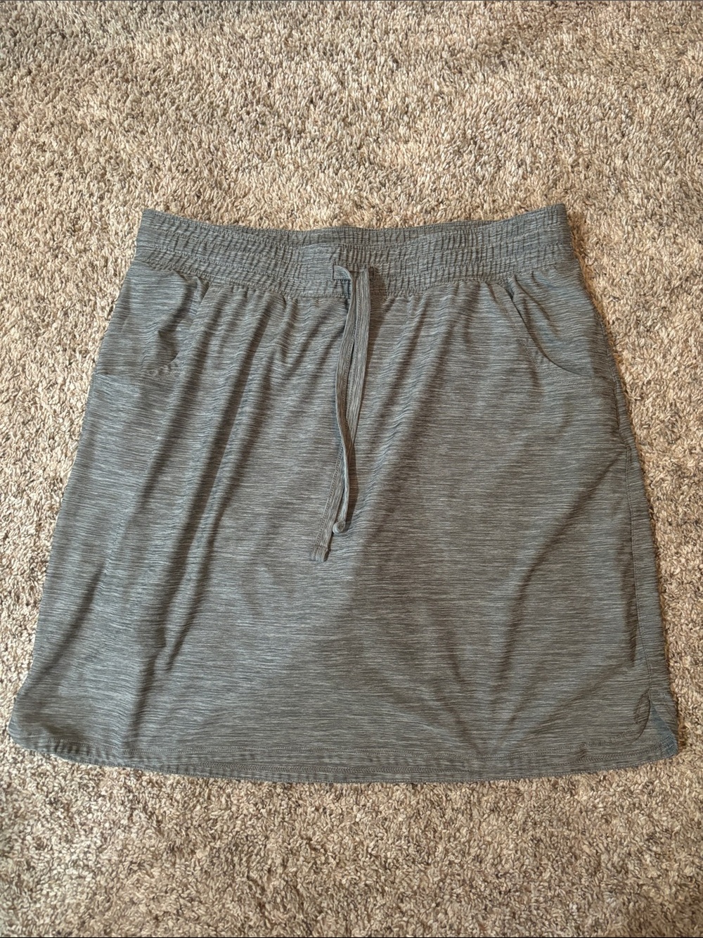 Duluth Women's Casual Drawstring Skort  in Heather Gray